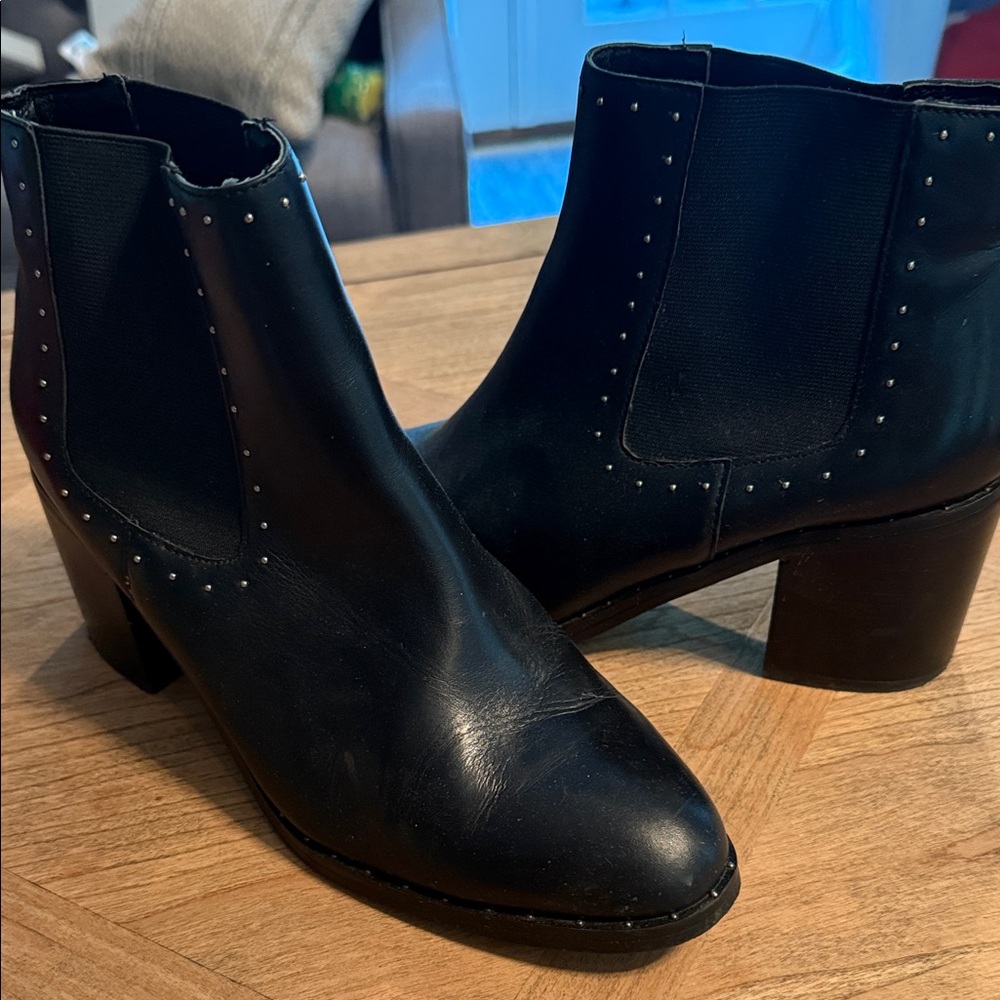 Steve Madden Black Studded Ankle Booties 8.5